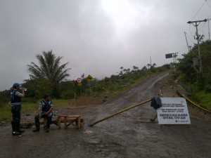 Jalan Atoga-Mooat Terus Disorot